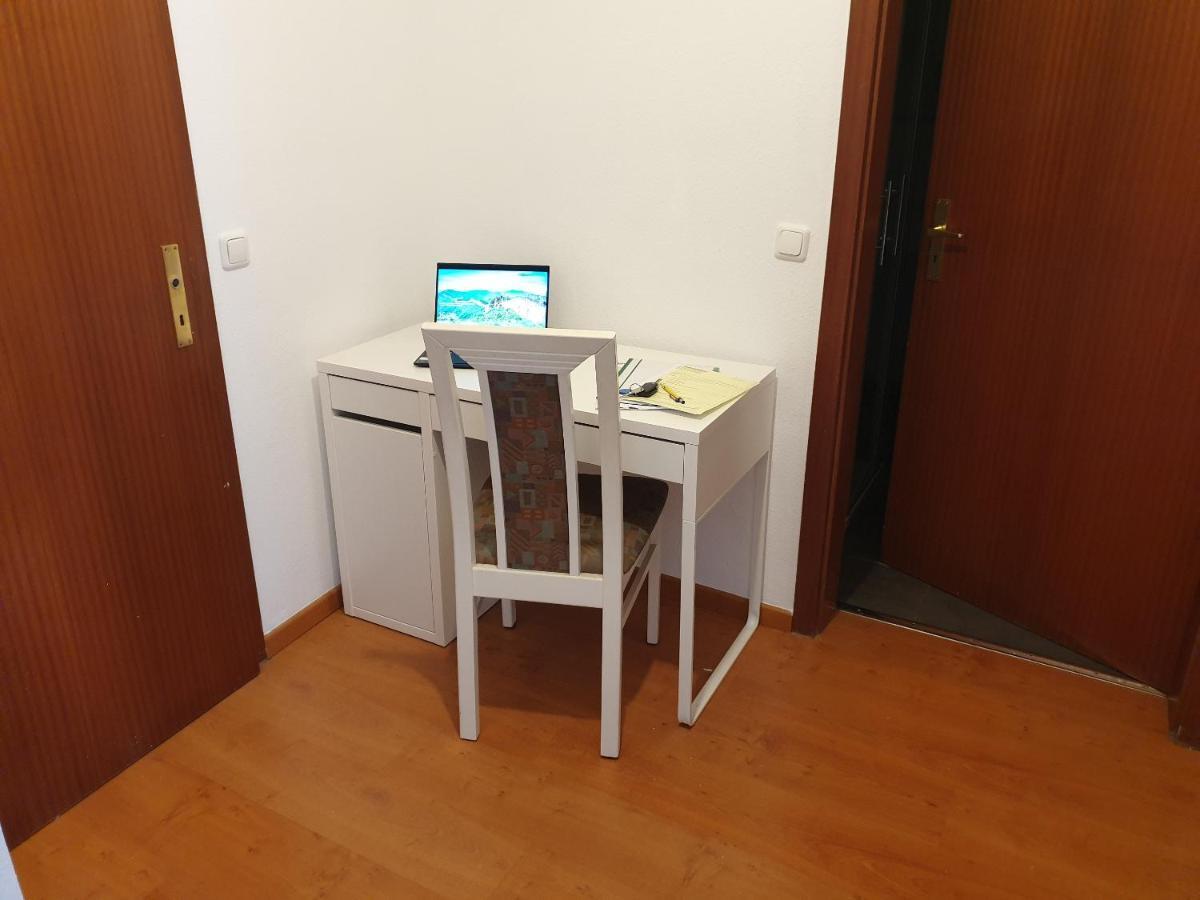Andinas Ferienwohnung In Ruhiger Lage Direkt Am Wald Wilnsdorf ภายนอก รูปภาพ